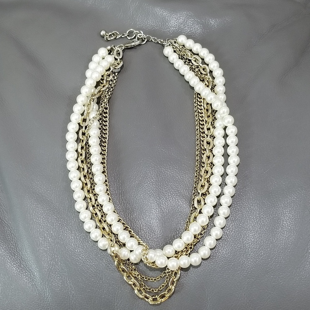 Pearl & Chains Short Statement Necklace